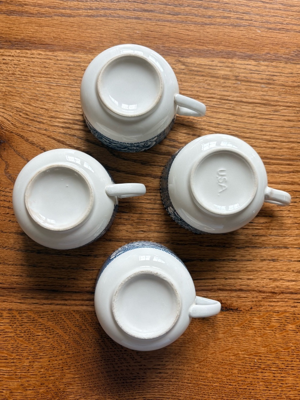 Vintage Currier & Ives Tea Cups - Set of 4 - Picture 2 of 13